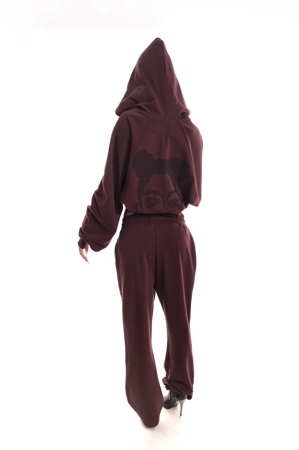 R Suit